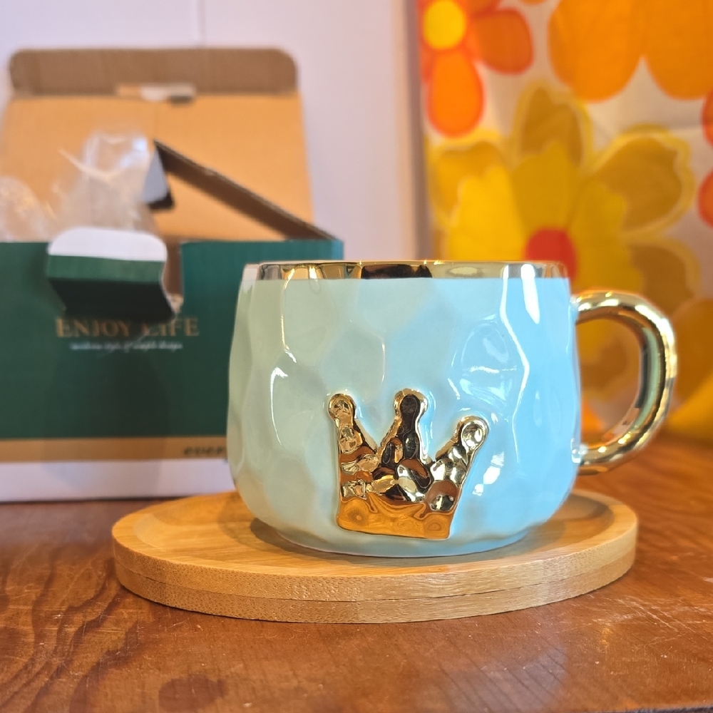 Brand New! Gold Crown Blue Mug & Wooden Saucer Set